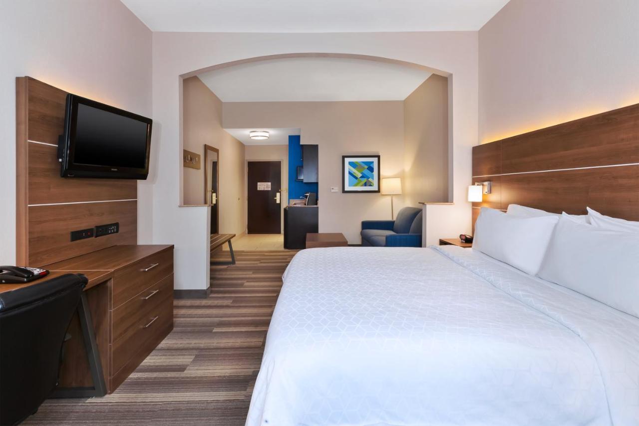 Holiday Inn Express Hotel & Suites Warminster-Horsham By Ihg Zimmer foto